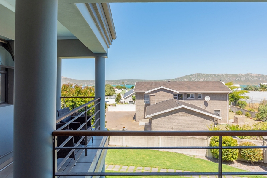 4 Bedroom Property for Sale in Myburgh Park Western Cape